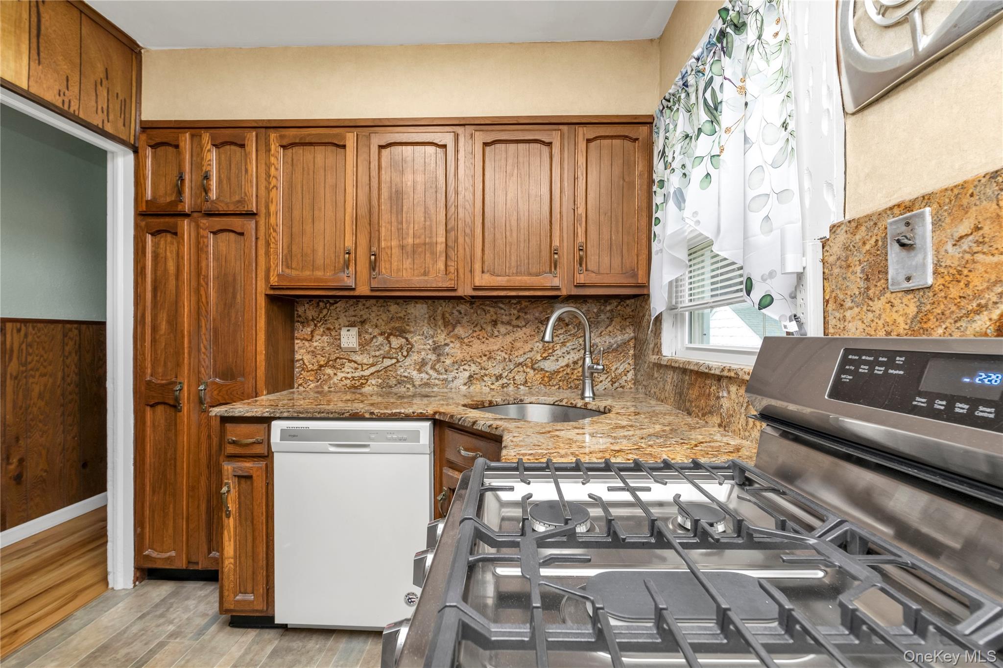 55 Fir Street Property Photo 6