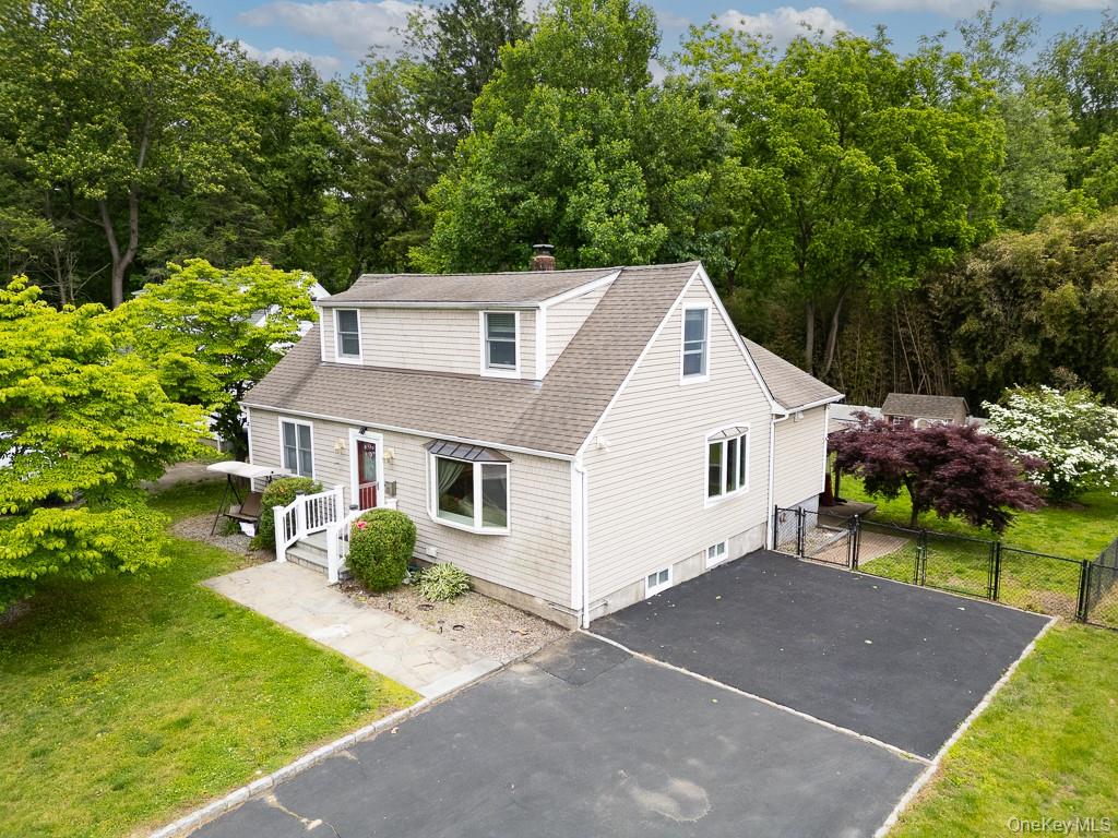 22 Oakbrook Road Property Photo 4