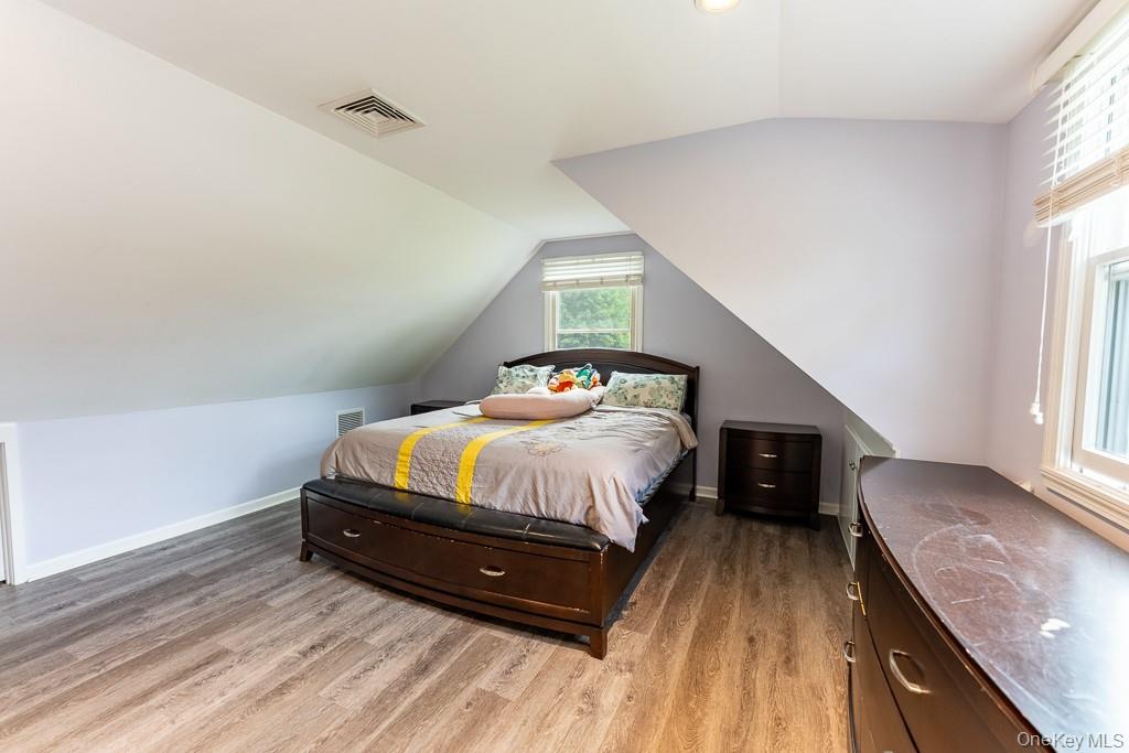 22 Oakbrook Road Property Photo 19