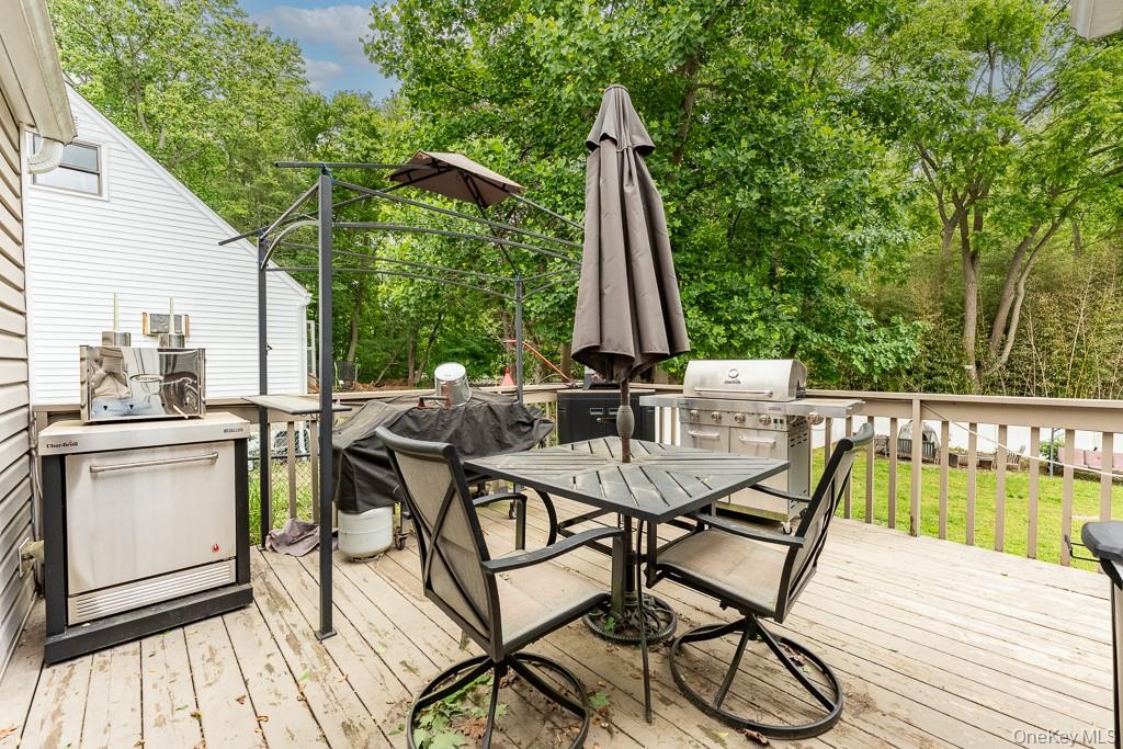22 Oakbrook Road Property Photo 41
