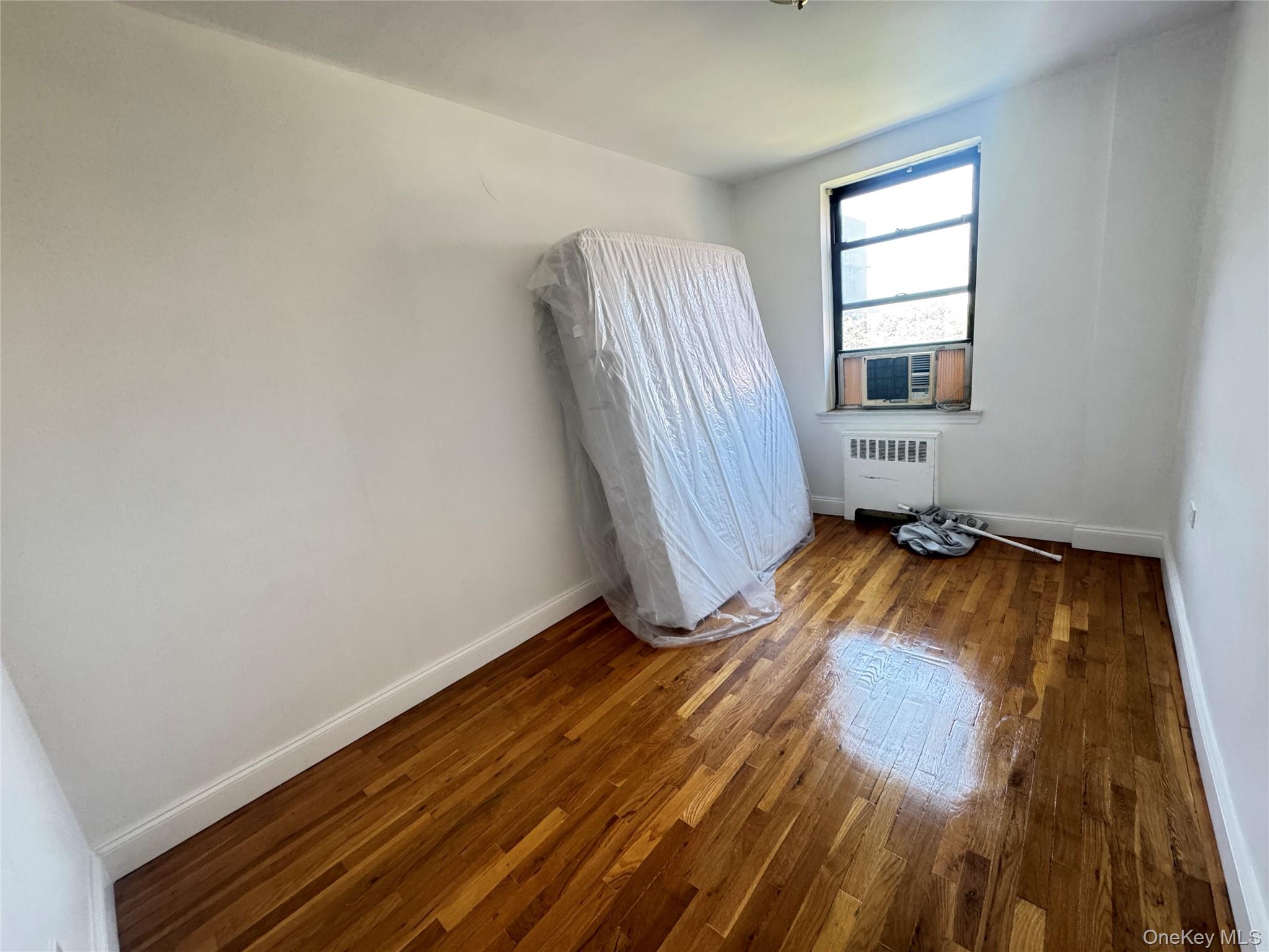144-46 38th Avenue 4h Property Photo 6