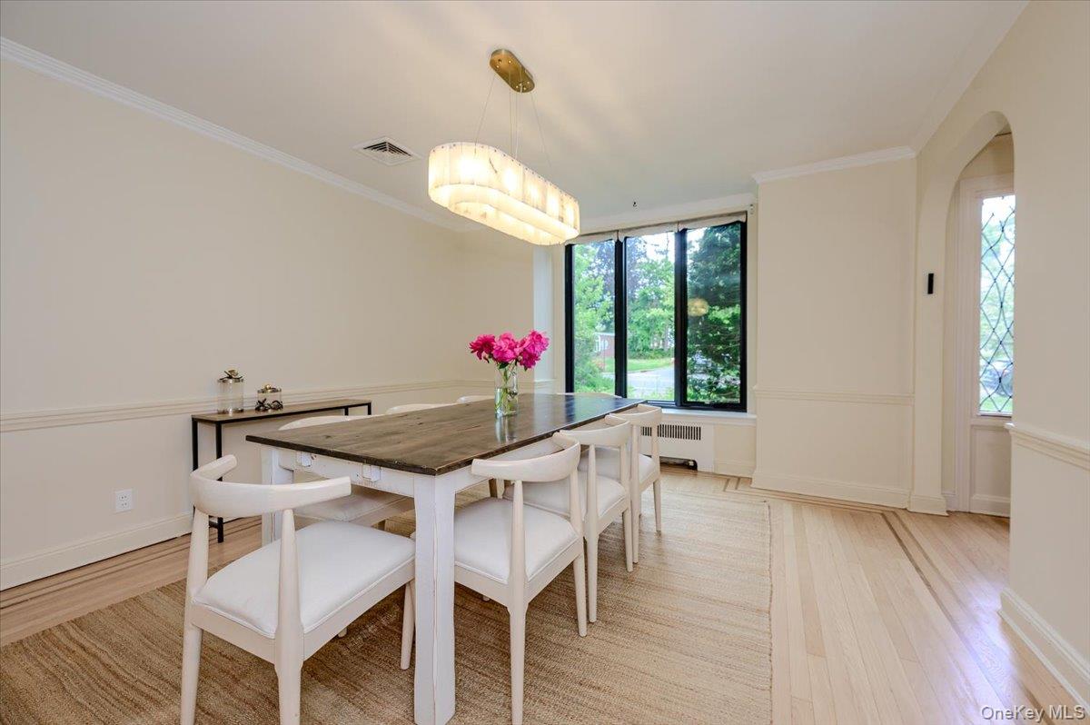 8 Parkside Drive Property Photo 10