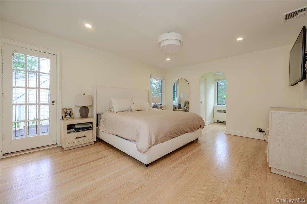 8 Parkside Drive Property Photo 14