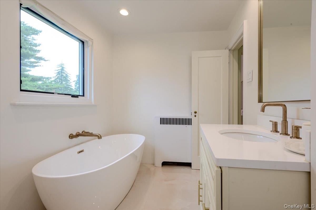 8 Parkside Drive Property Photo 17