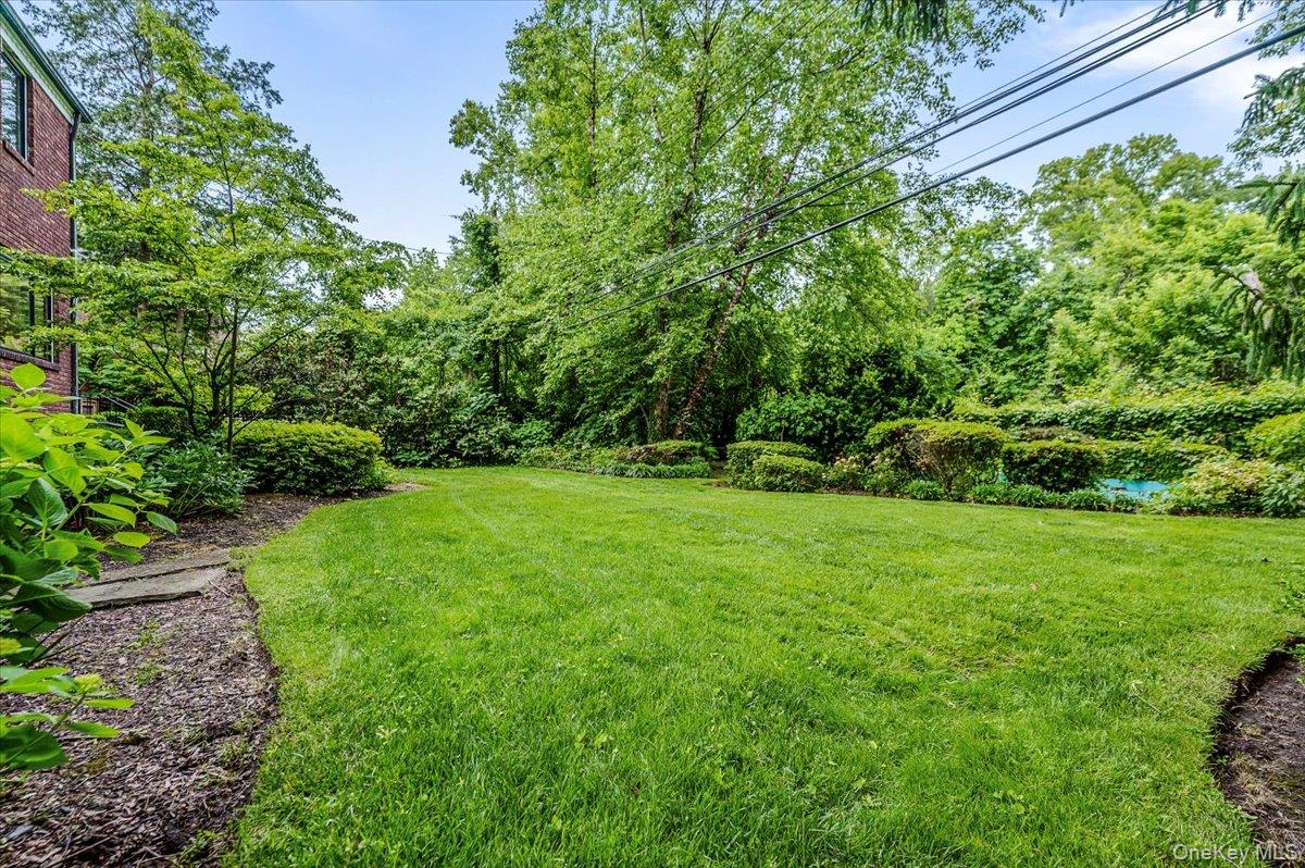 8 Parkside Drive Property Photo 30