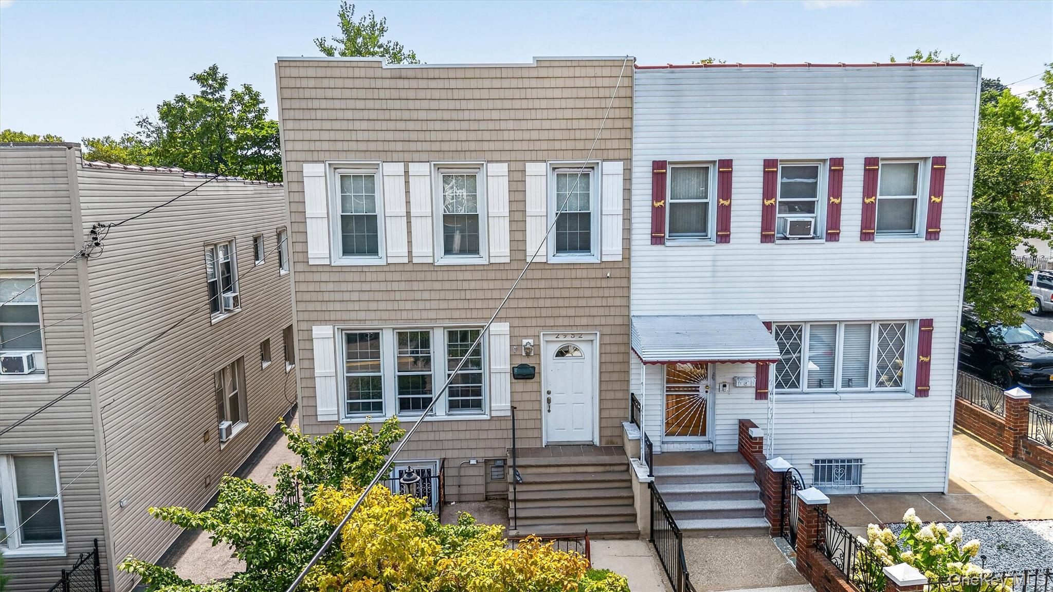 2952 Miles Avenue Property Photo 1