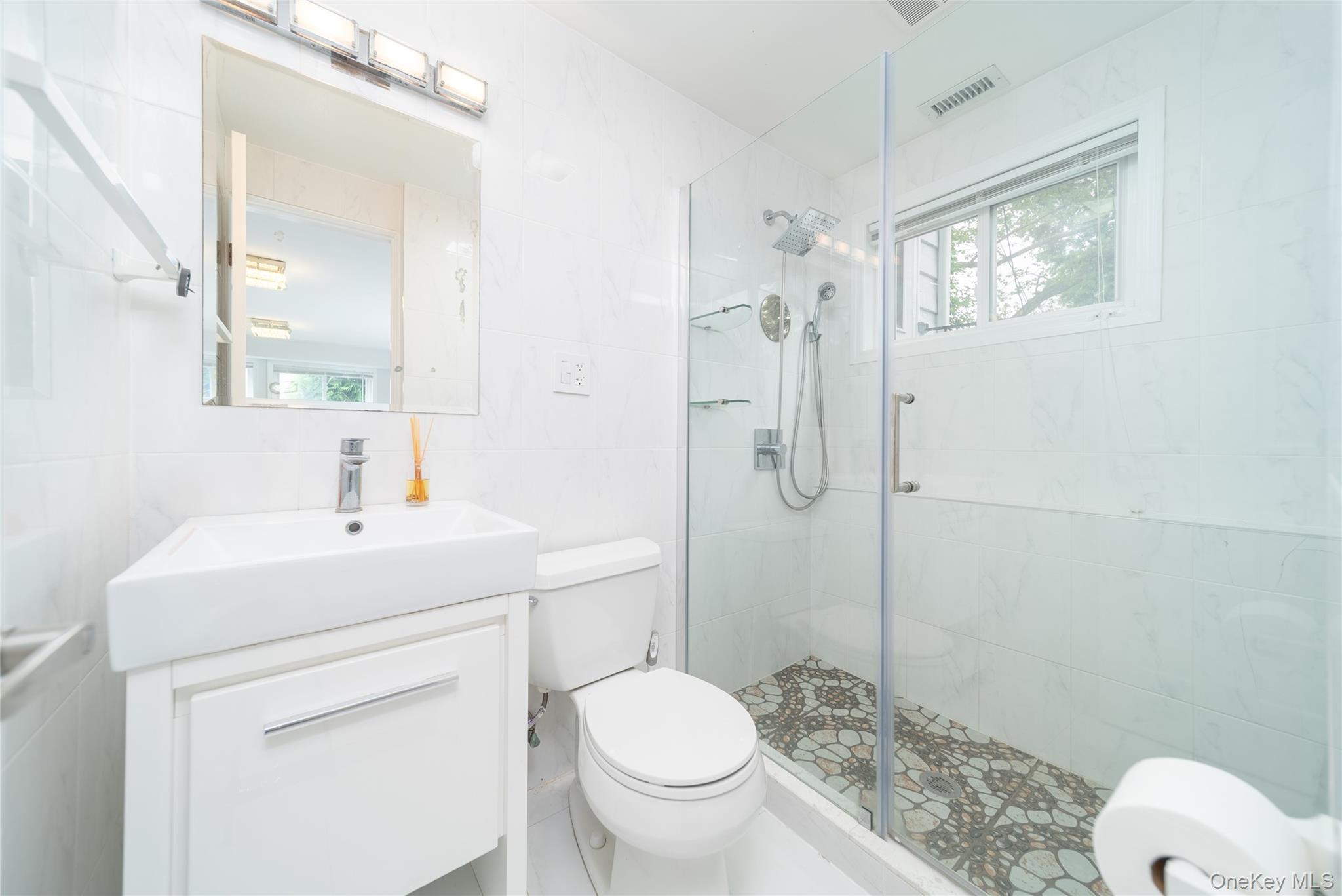 1 Horizon Road Property Photo 14