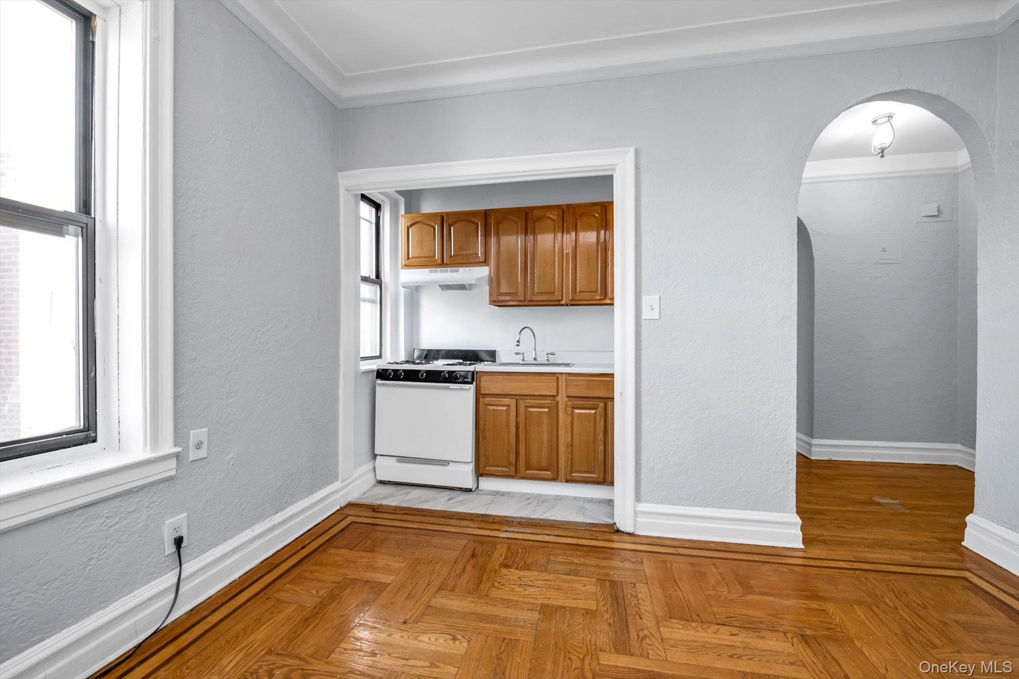 83-44 Lefferts Boulevard 6c Property Photo 6