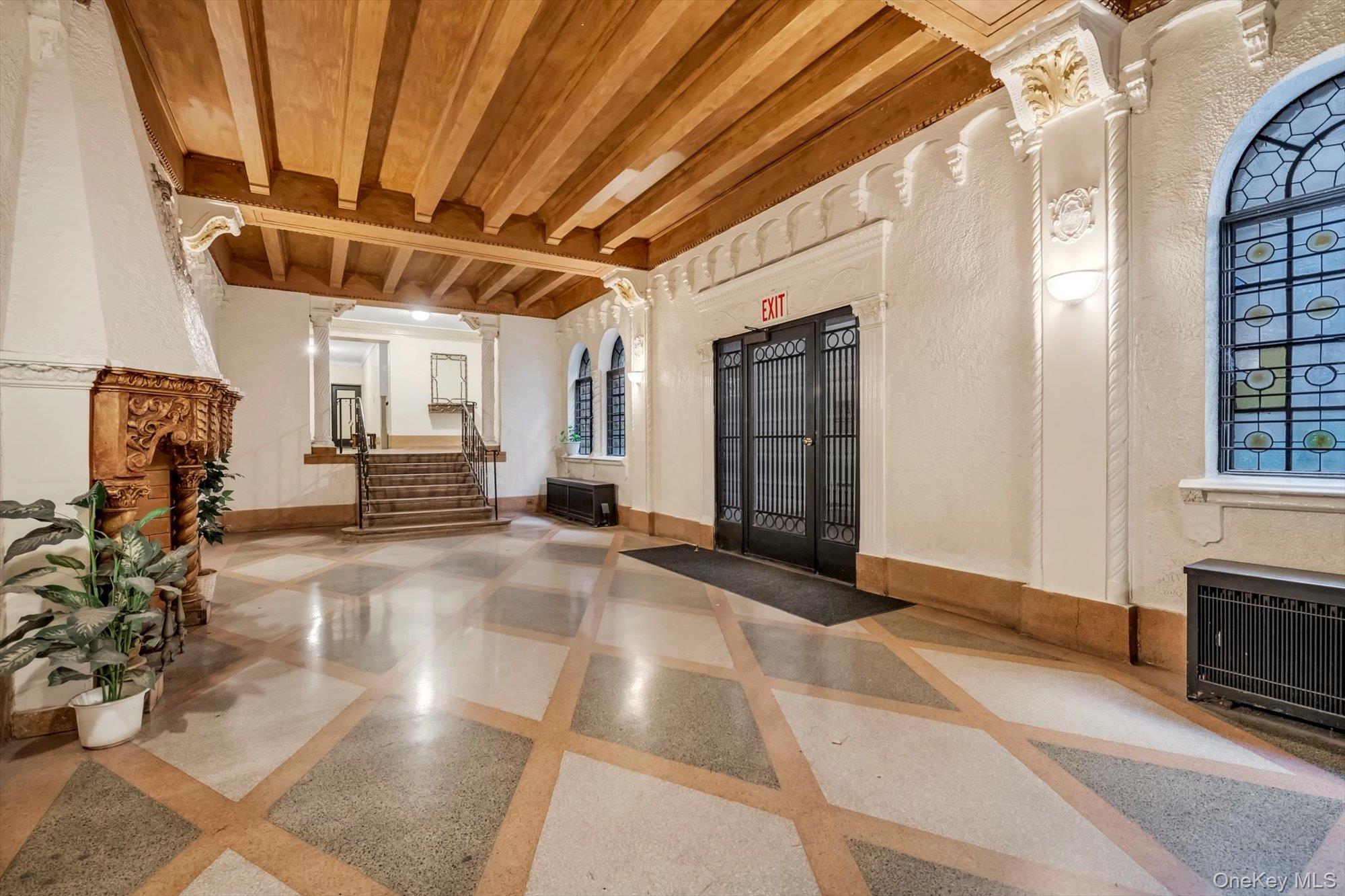 83-44 Lefferts Boulevard 6c Property Photo 15