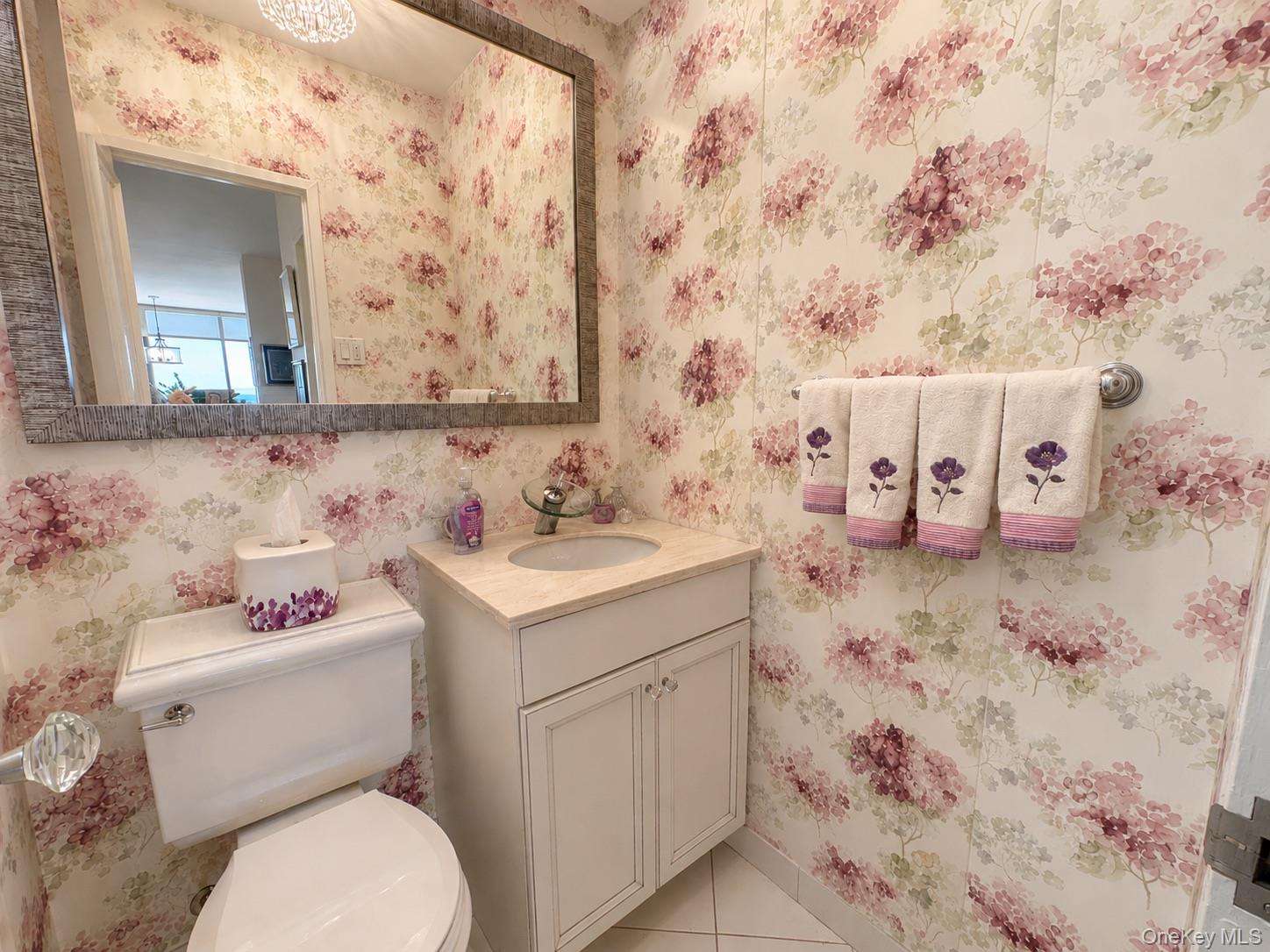 27010 Grand Central Parkway 21d Property Photo 9