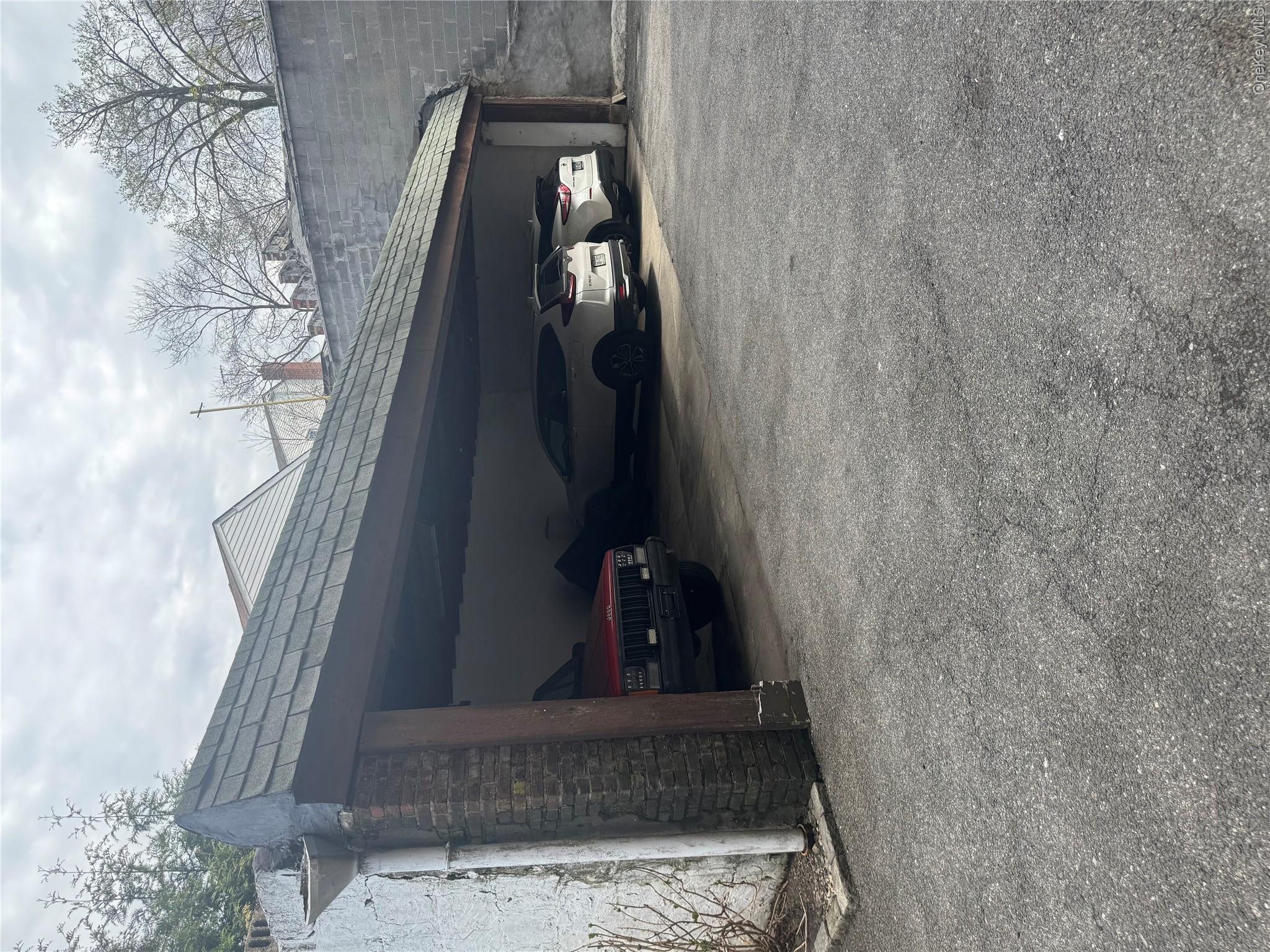 33 Douglas Avenue Property Photo 25
