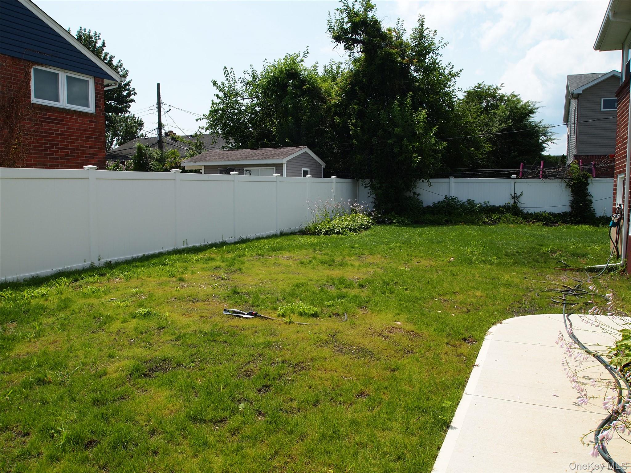 9 N Walnut Place Property Photo 6