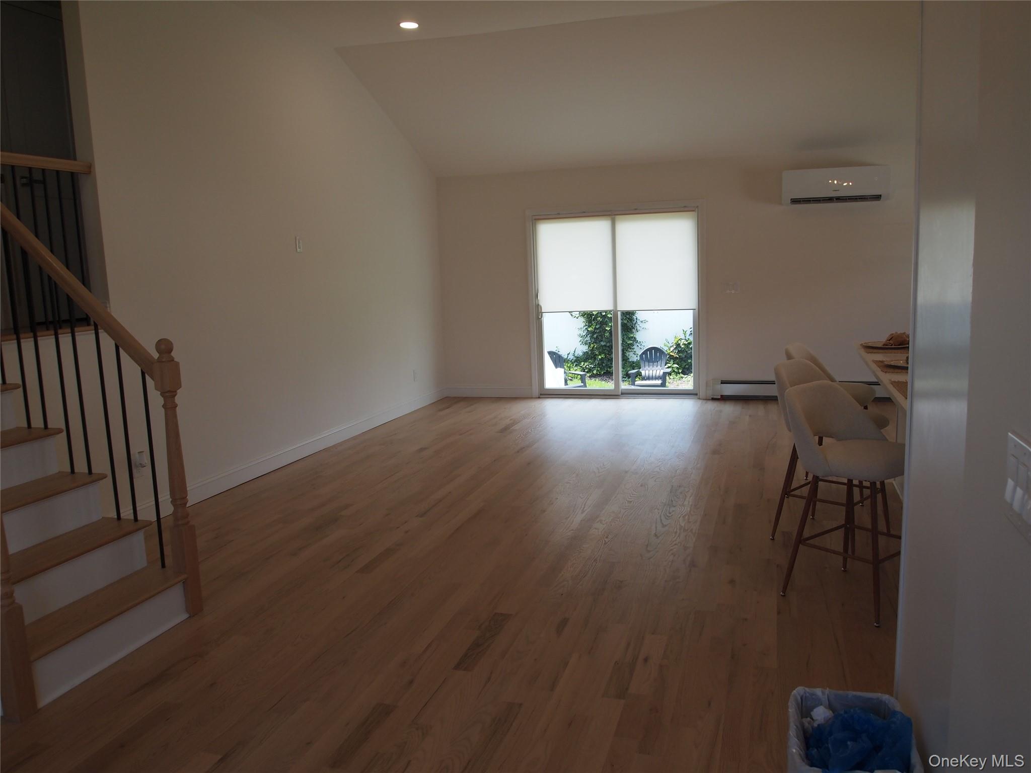 9 N Walnut Place Property Photo 7
