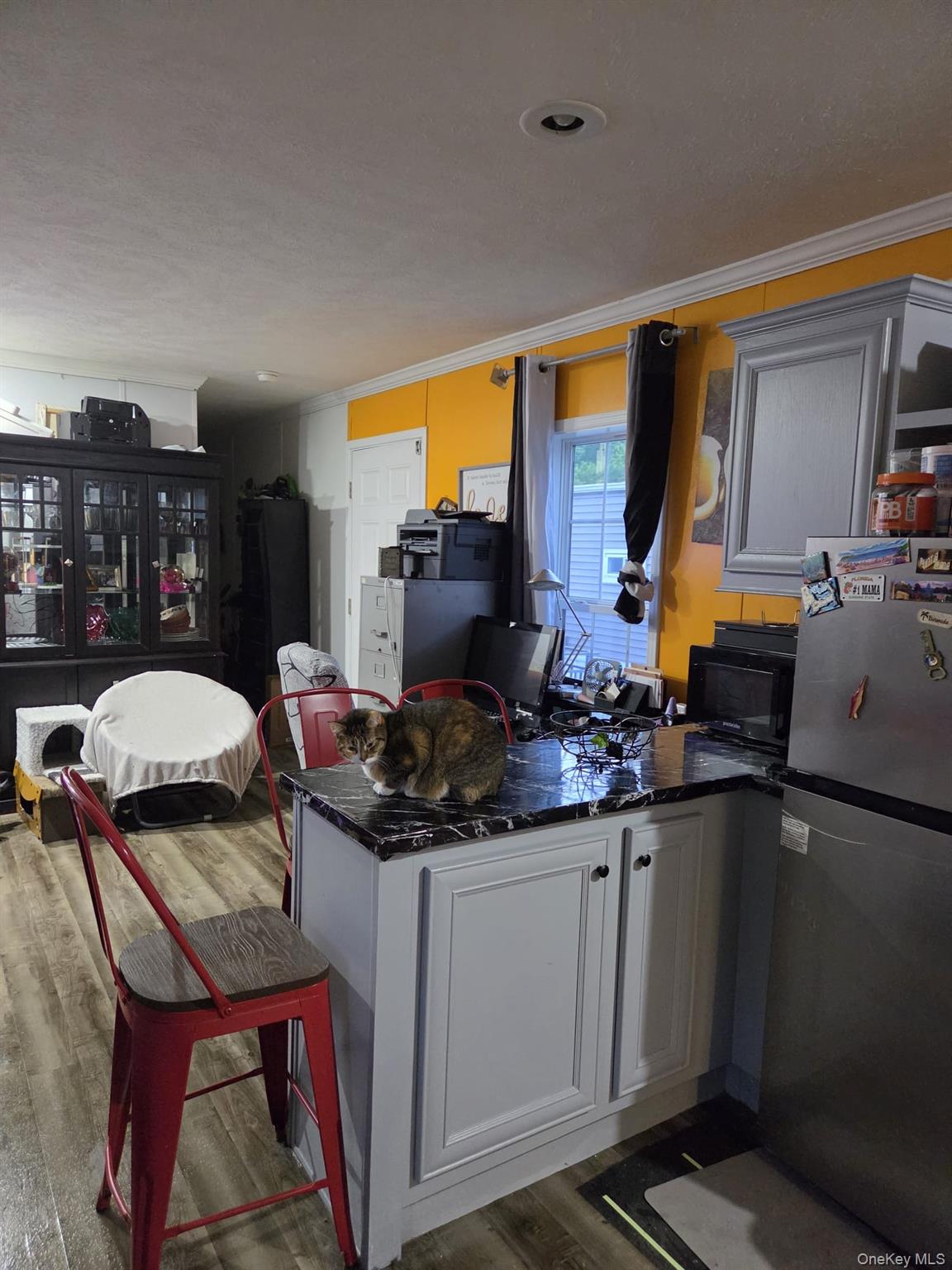 27 Shagbark Property Photo 4