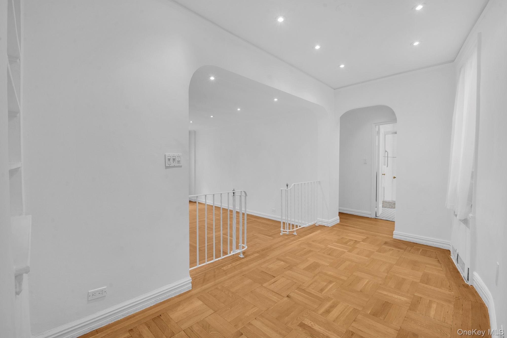 225 W 25th Street 5k Property Photo 3