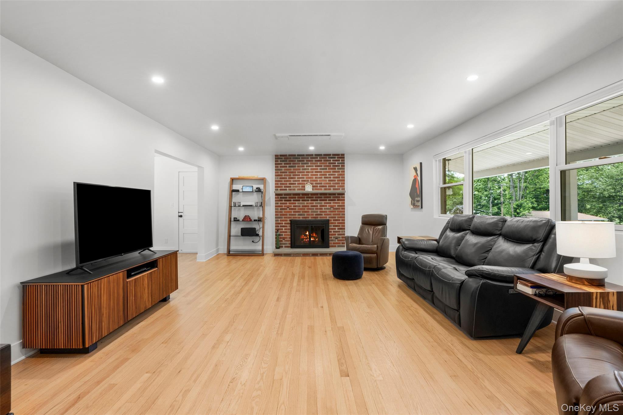 212 Bay View Avenue Property Photo 10