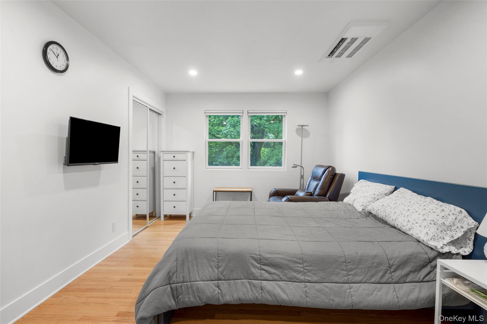 212 Bay View Avenue Property Photo 16