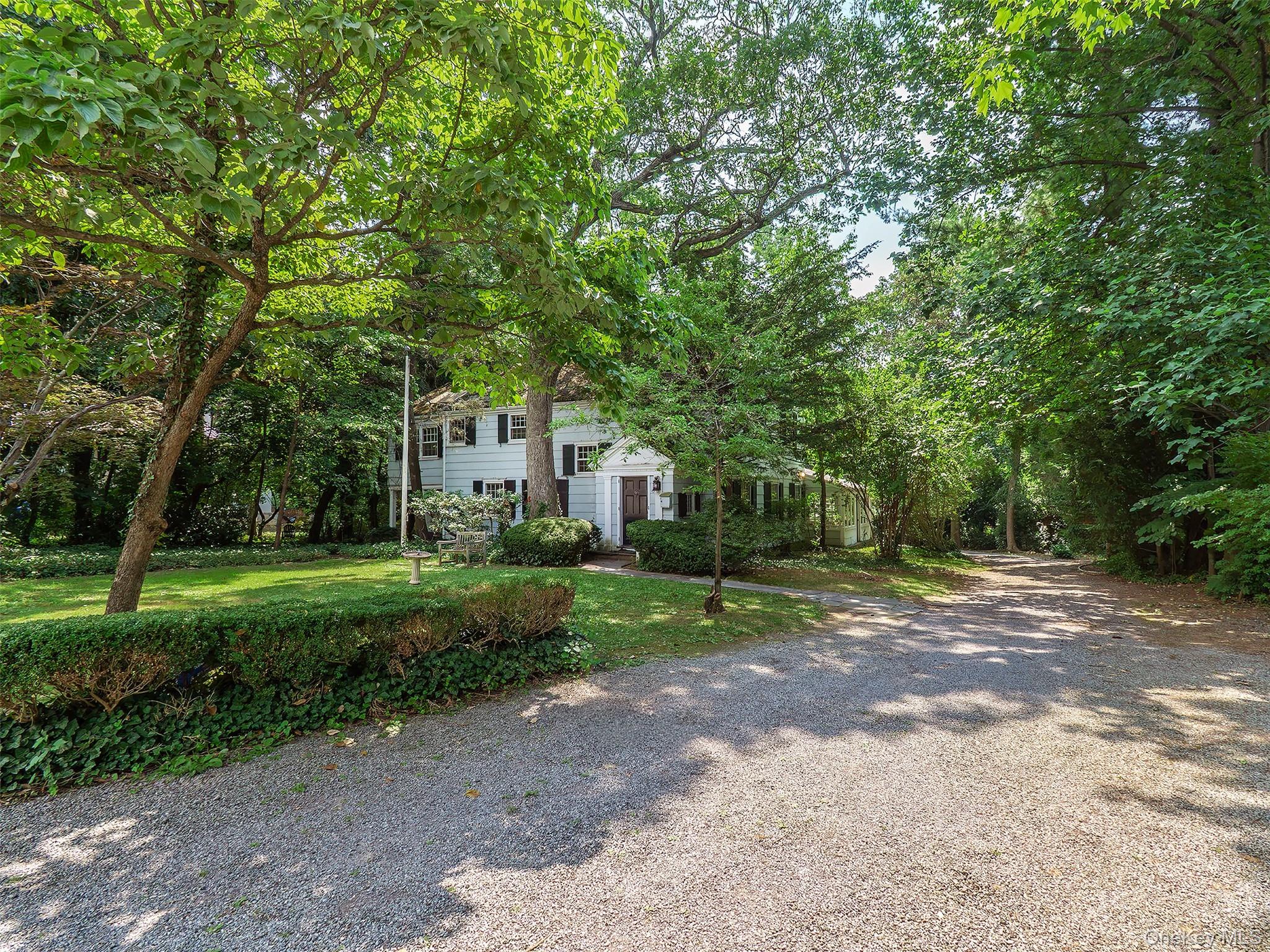 10 Amherst Road Property Photo 2