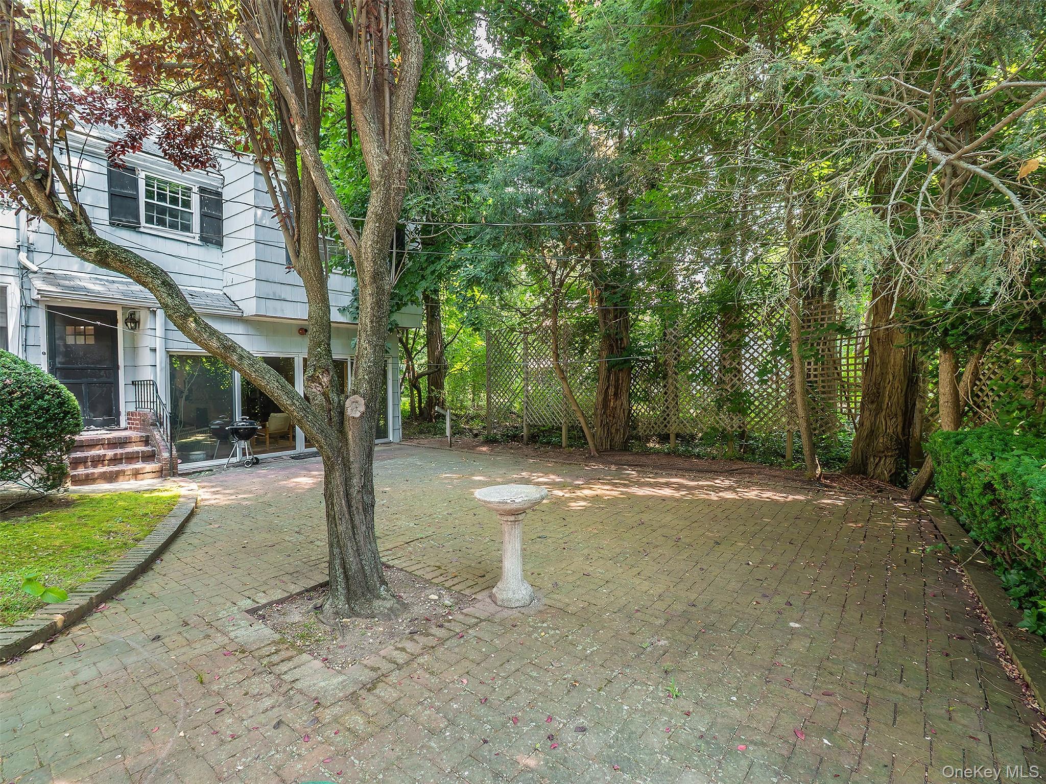 10 Amherst Road Property Photo 19