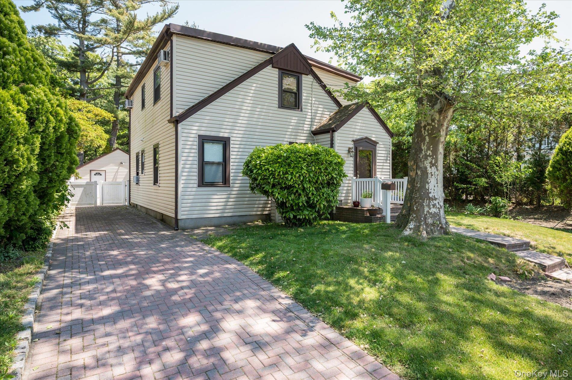 1045 Stanton Avenue Property Photo 1