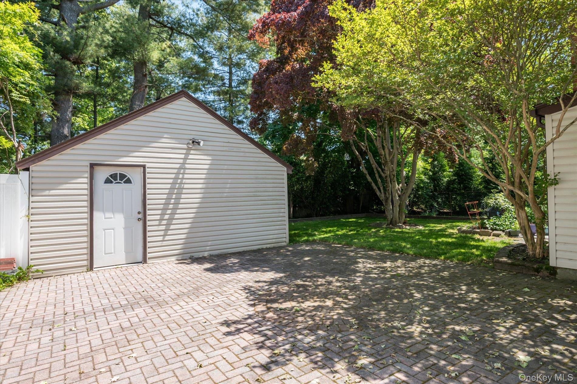 1045 Stanton Avenue Property Photo 19