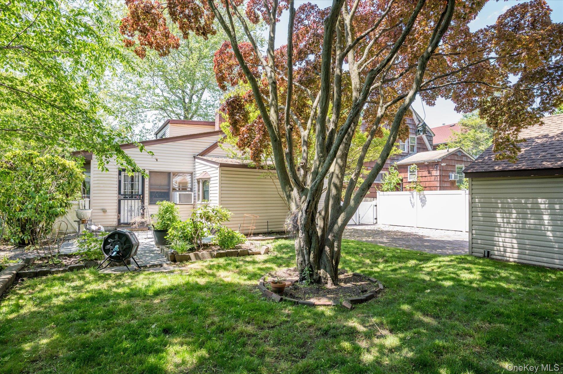 1045 Stanton Avenue Property Photo 22