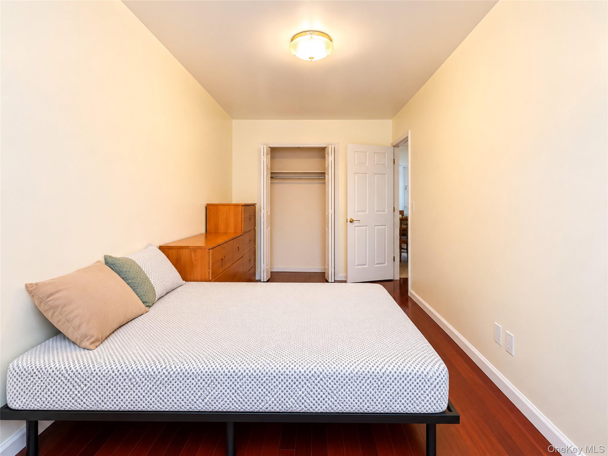 104-31 39th Avenue 1a Property Photo 6
