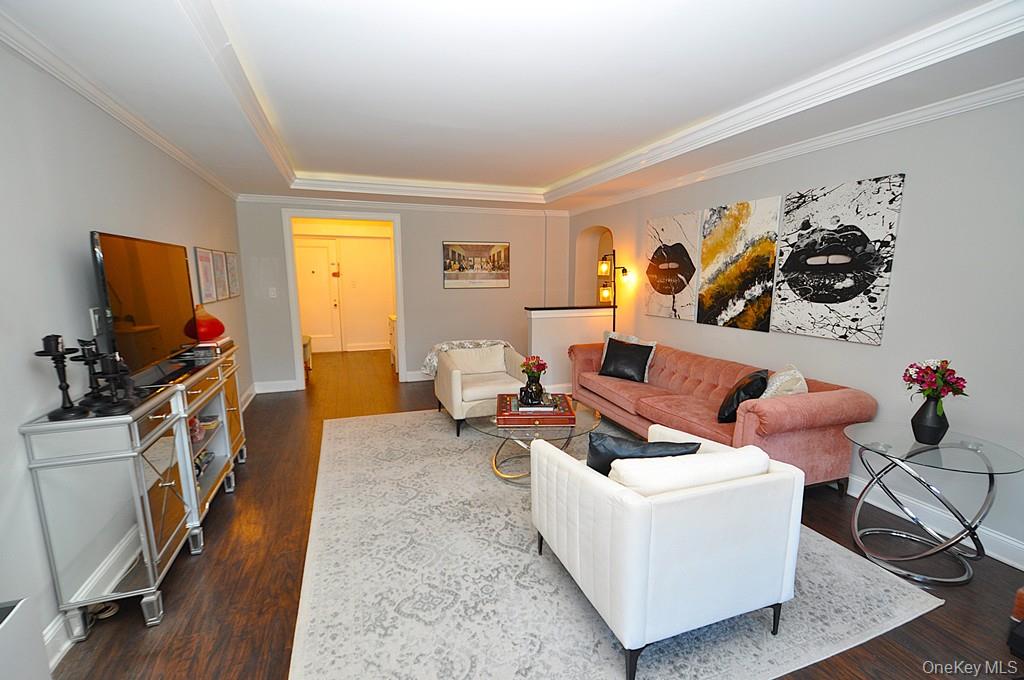 280 Bronxville Road 4o Property Photo 13