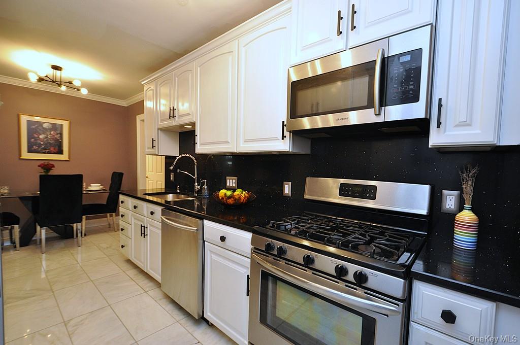 280 Bronxville Road 4o Property Photo 27