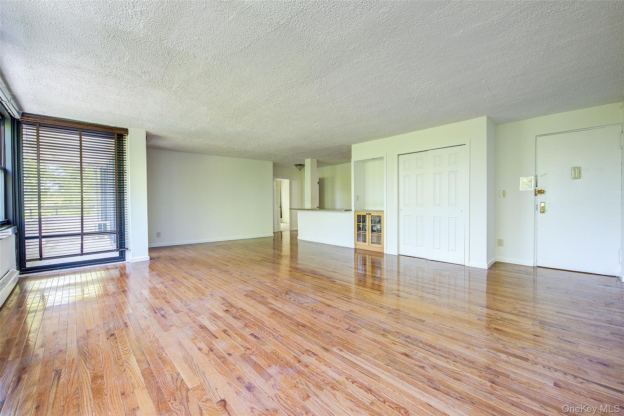 10-10 166th Street 5d Property Photo 6
