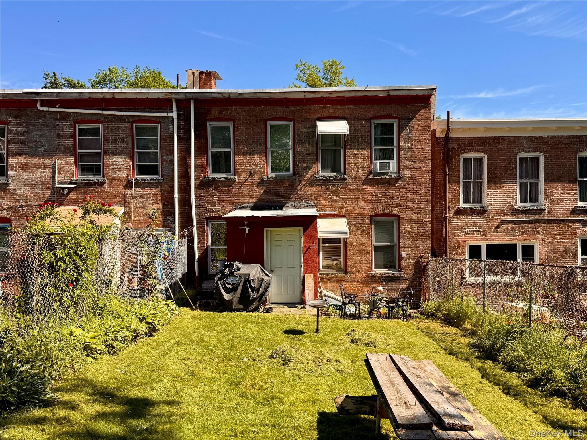 49 Benkard Avenue Property Photo 12