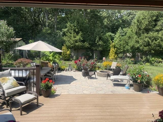 370 Avenue A Property Photo 6