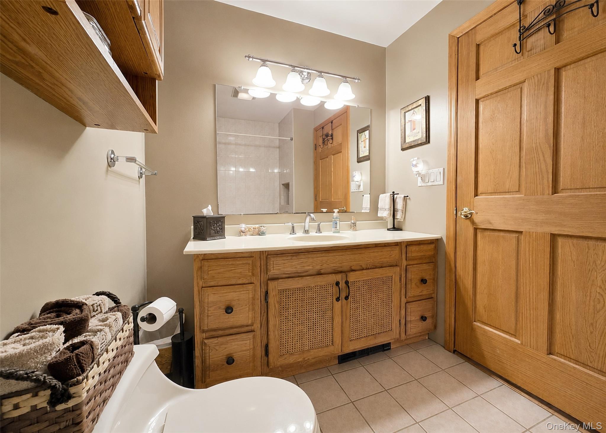 370 Avenue A Property Photo 29
