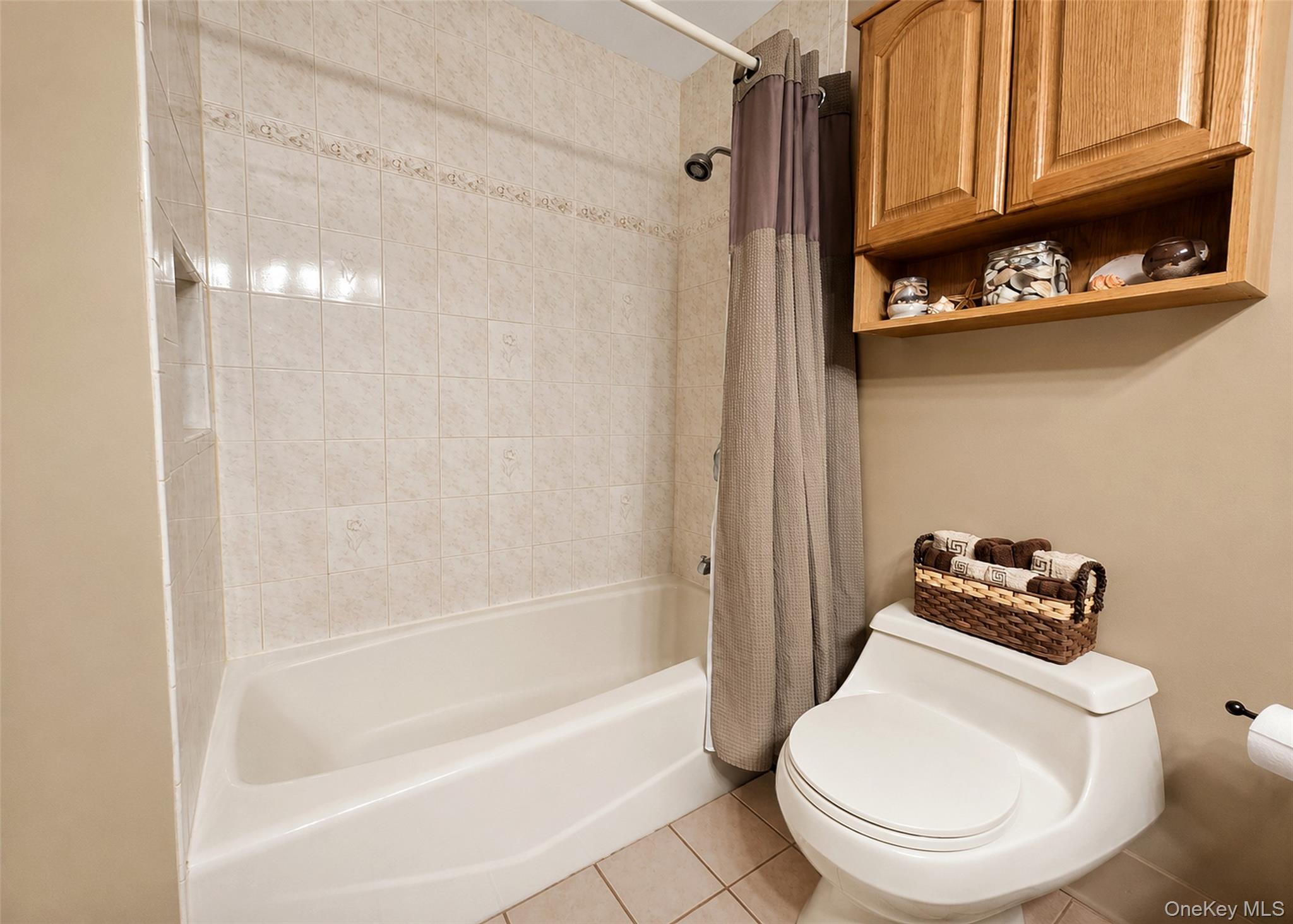 370 Avenue A Property Photo 30