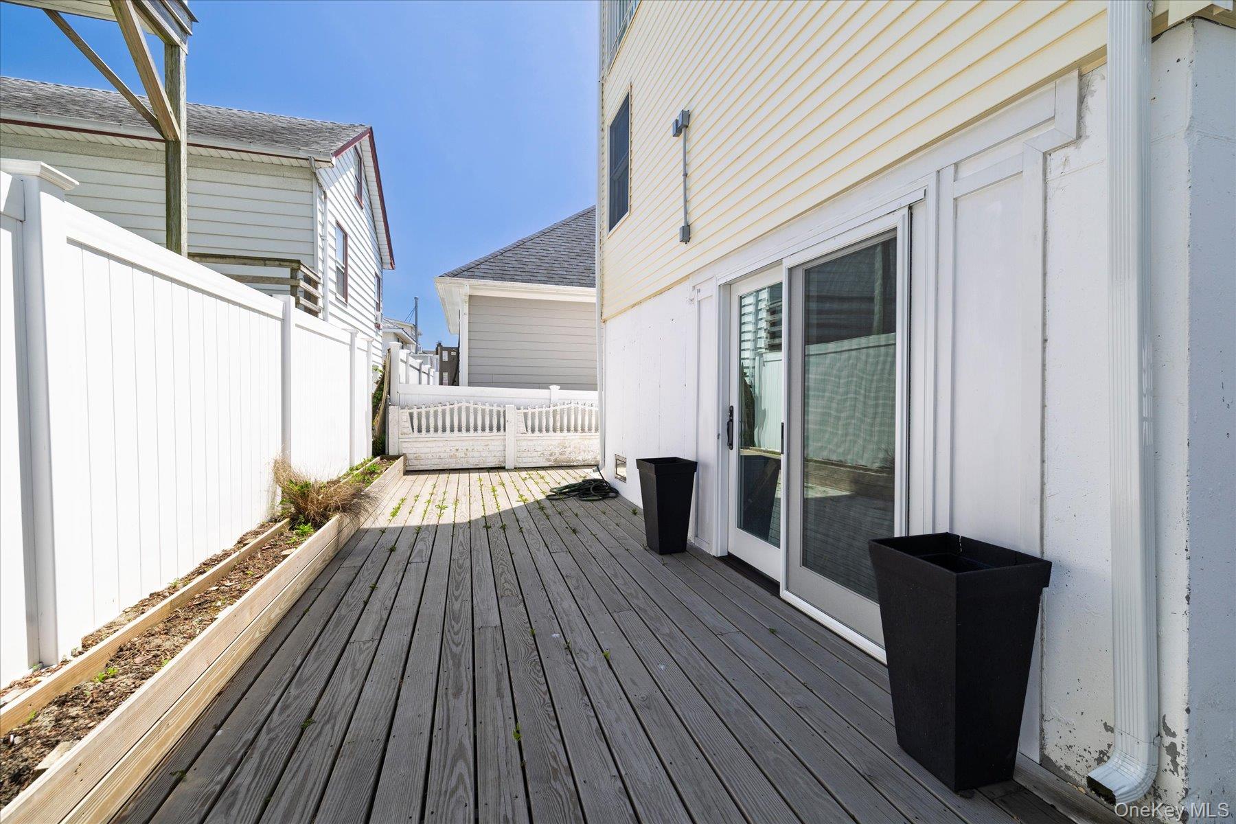 78 Oswego Avenue Property Photo 20