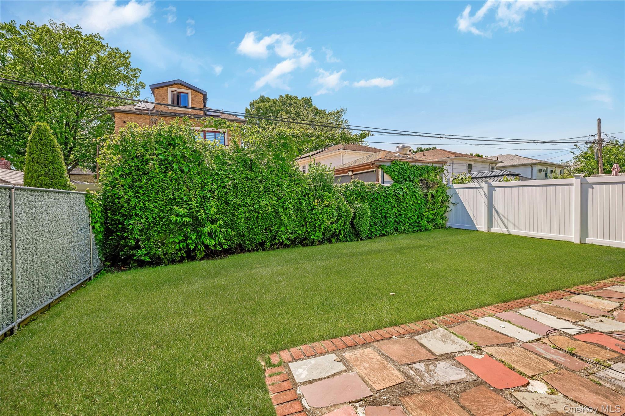 7326 171st Street Property Photo 18