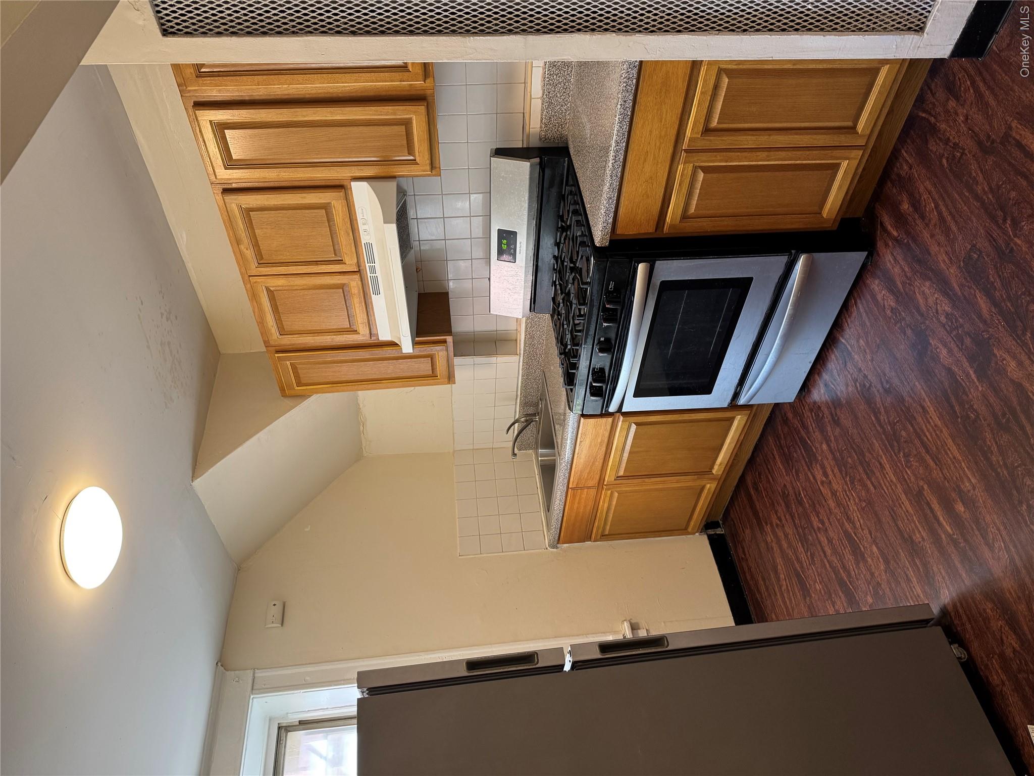 249 Mclean Avenue 1b Property Photo 1