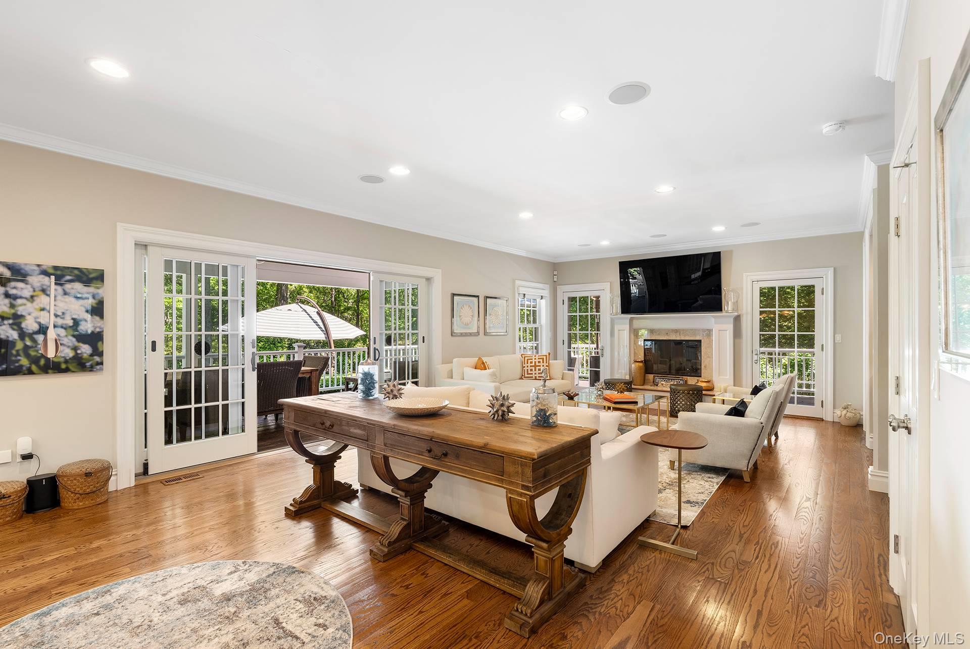 6 Woodruff Lane Property Photo 11