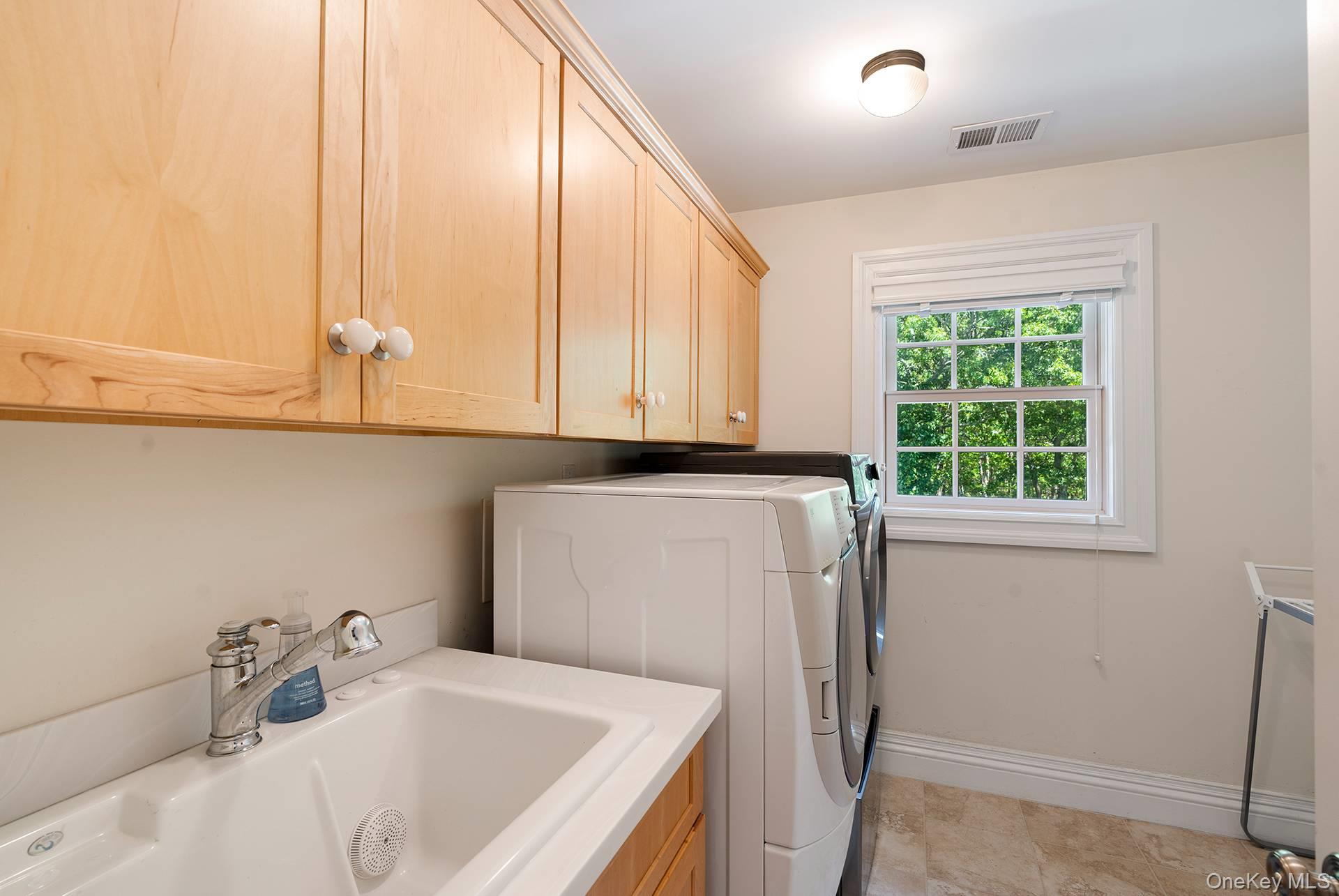 6 Woodruff Lane Property Photo 26