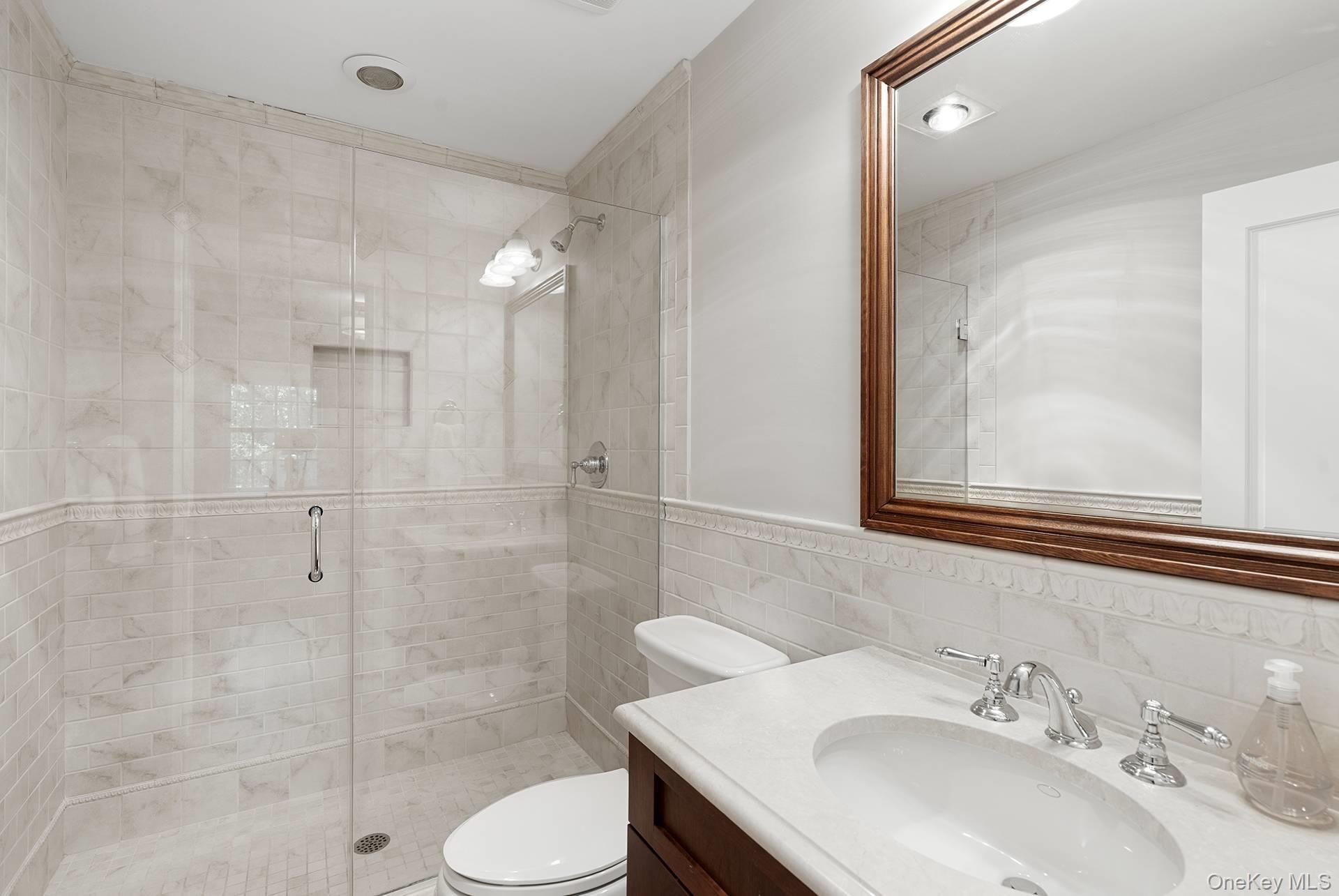 6 Woodruff Lane Property Photo 32