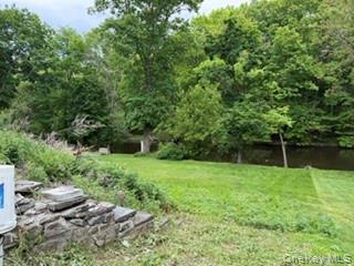 16 Willowbrook Heights Property Photo 4