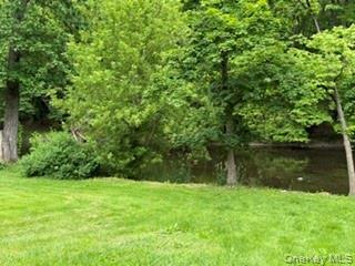 16 Willowbrook Heights Property Photo 7
