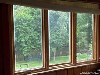 16 Willowbrook Heights Property Photo 11