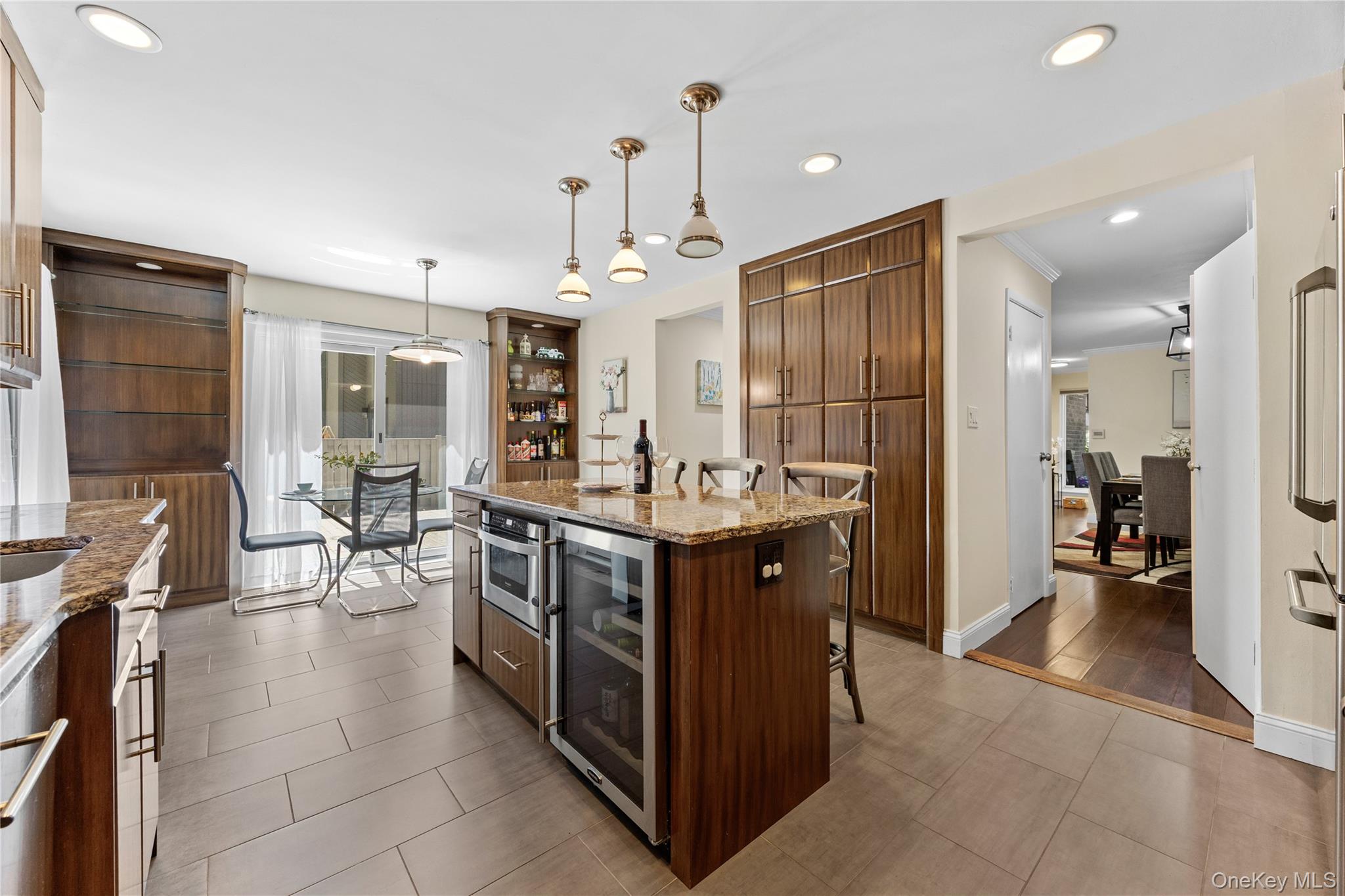 246 Hamlet Drive Property Photo 12