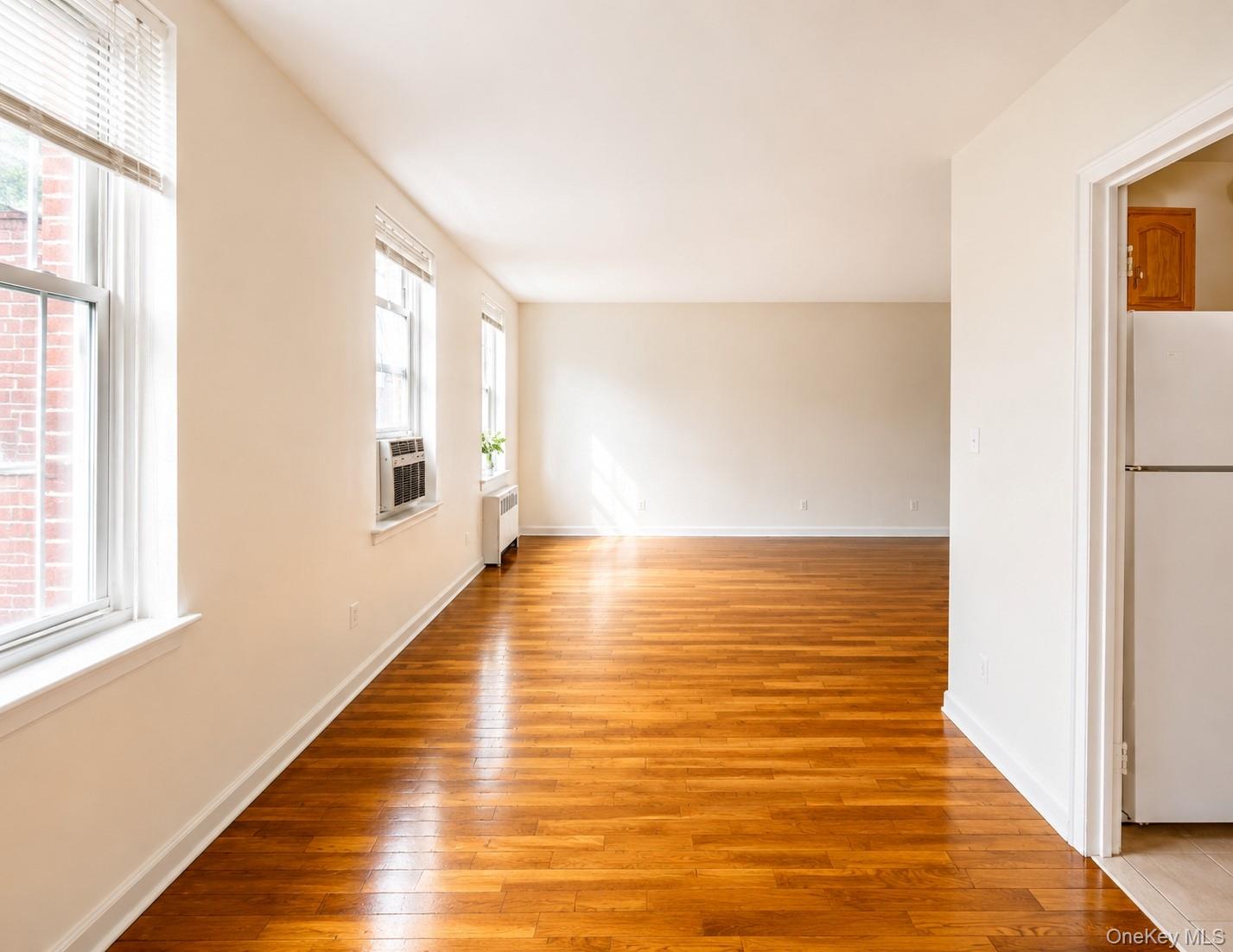 30-11 Parsons Boulevard 4o Property Photo 6