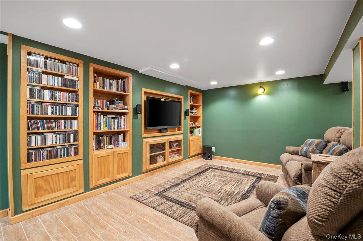 4 Westbury Avenue Property Photo 28