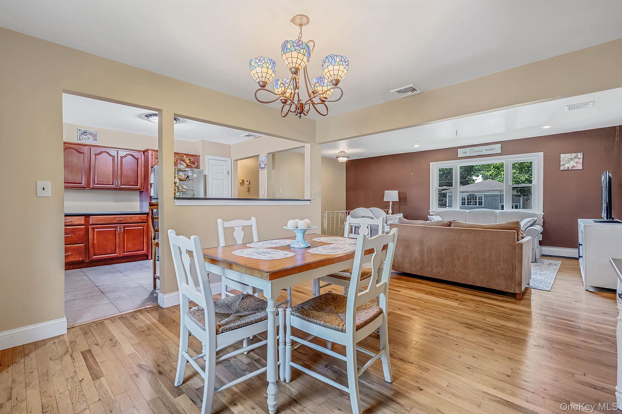 377 Montgomery Avenue Property Photo 14