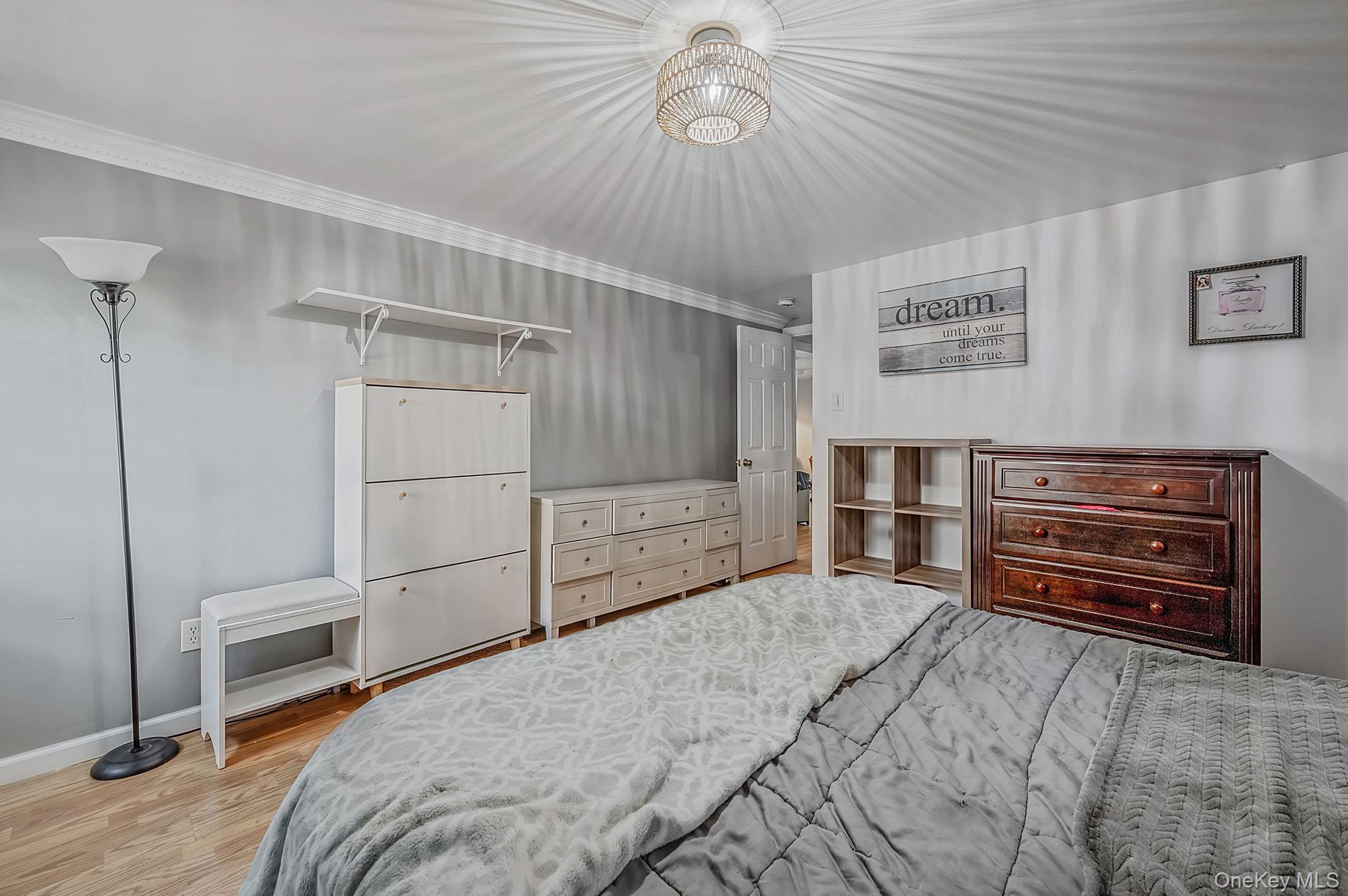 377 Montgomery Avenue Property Photo 28