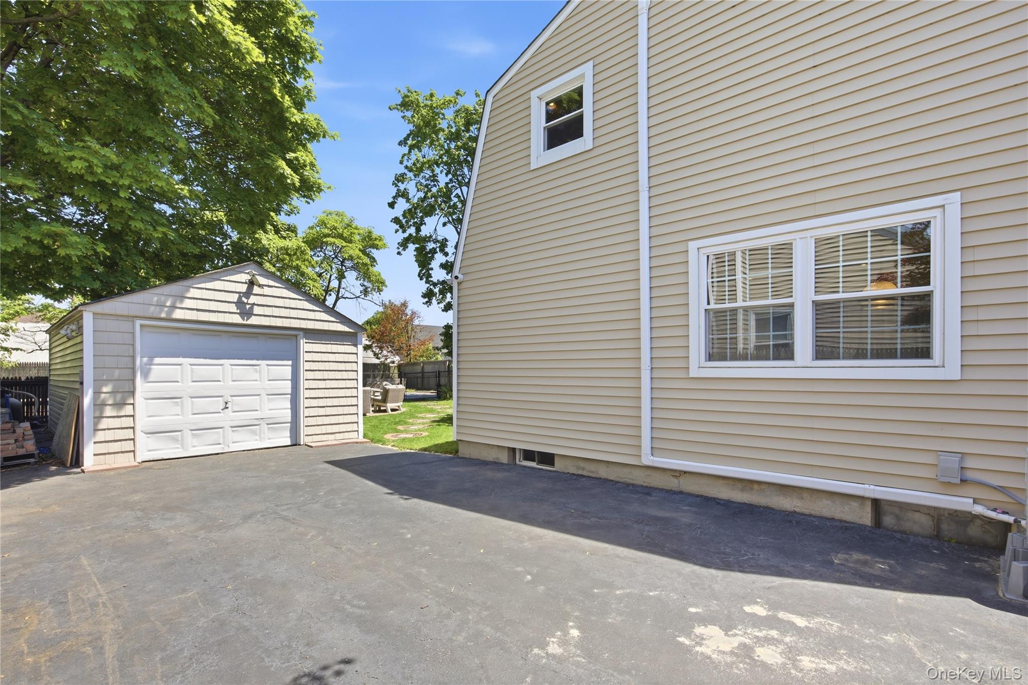 25 Parkdale Drive Property Photo 17
