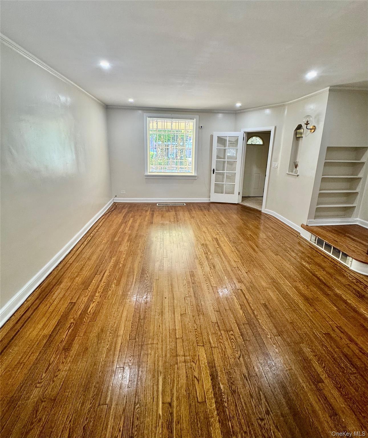 4218 Bruner Avenue Property Photo 3